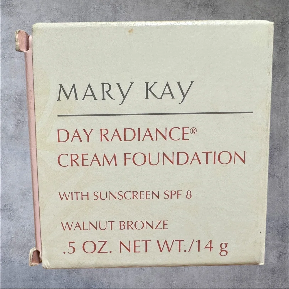 Mary Kay Day Radiance Cream Foundation Walnut Bronze 6310 .5oz NIB SPF 8‎